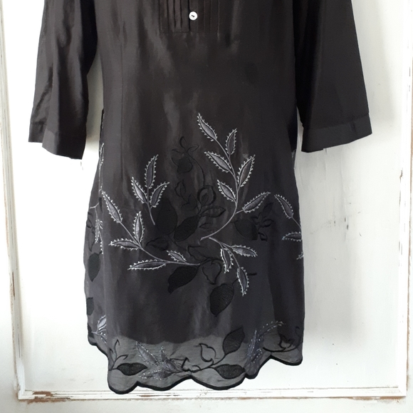 Coldwater Creek Medium Lightweigh Black Tunic Top - Picture 2 of 8